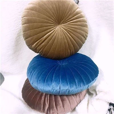 Round cushions Round cushions